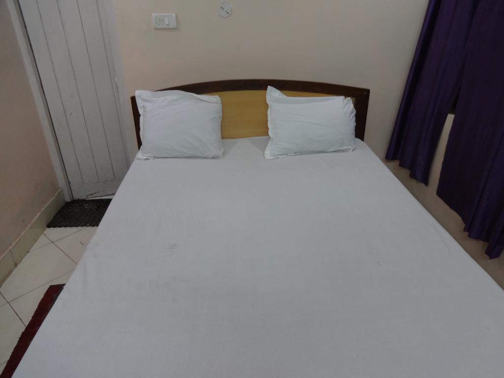 Ajatsatru Hotel 伽耶 客房 照片