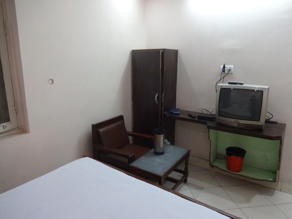 Ajatsatru Hotel 伽耶 客房 照片