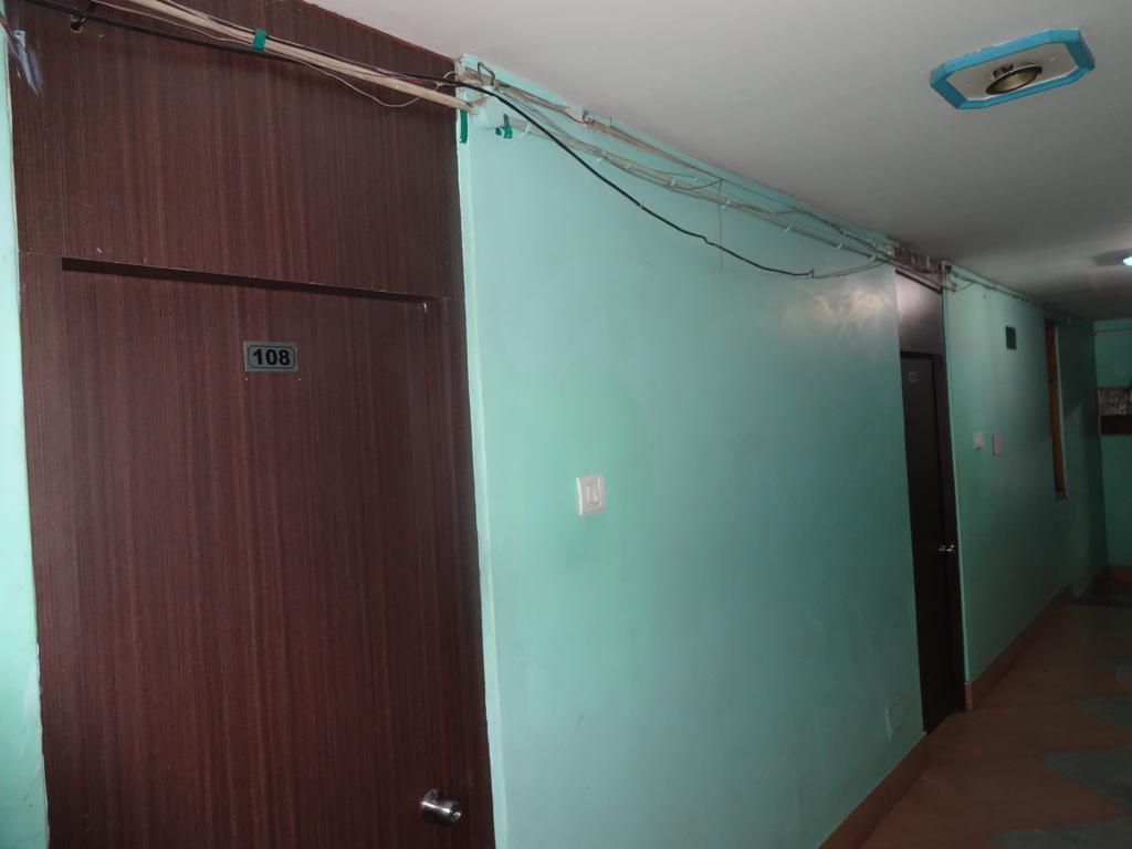 Ajatsatru Hotel 伽耶 外观 照片